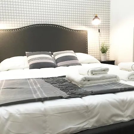 Inside Trastevere, Apt With Terrace *